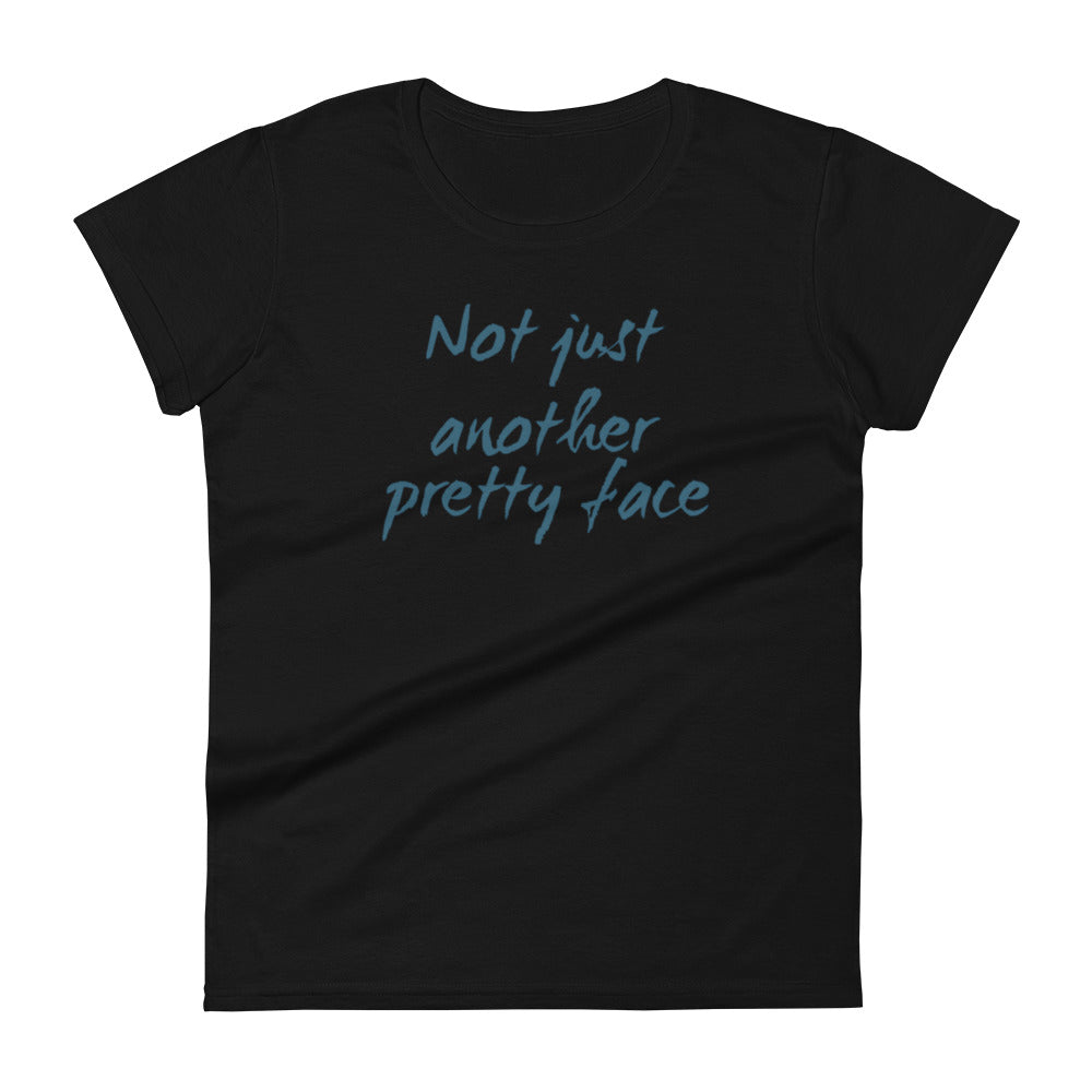 Pretty Face W T-shirt