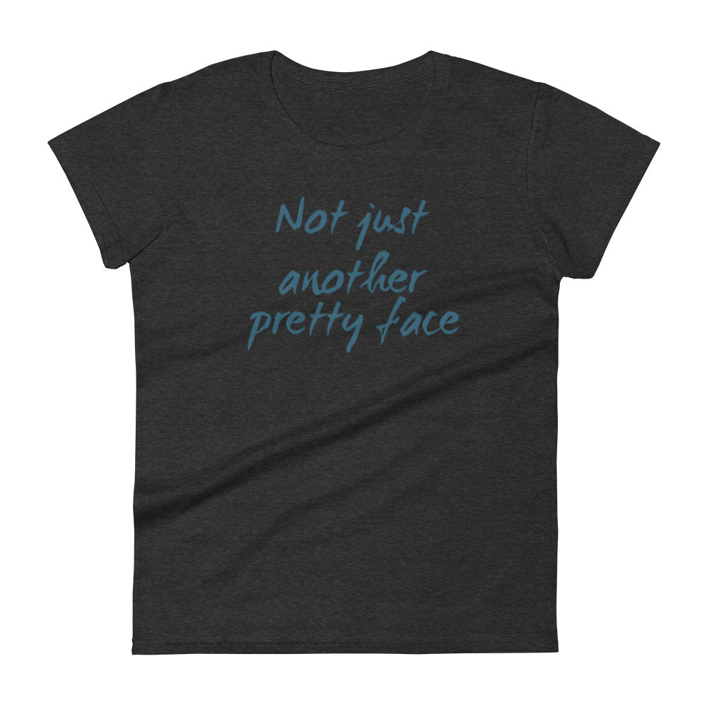 Pretty Face W T-shirt