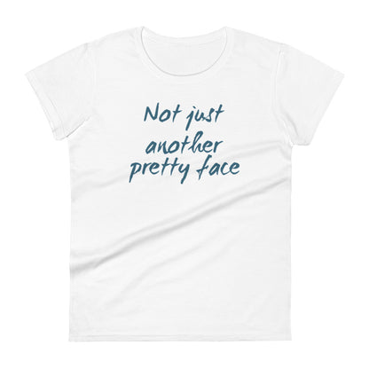 Pretty Face W T-shirt